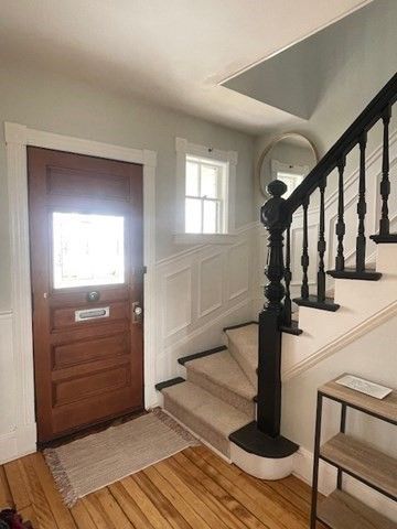 76 Beacon St, Lowell, MA 01850