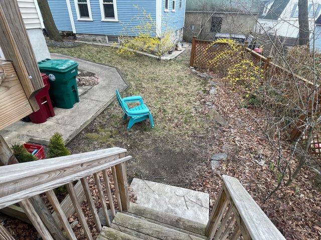 76 Beacon St, Lowell, MA 01850