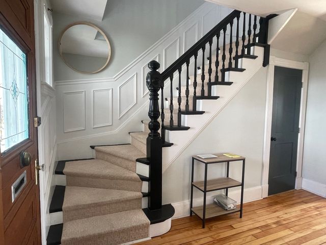 76 Beacon St, Lowell, MA 01850