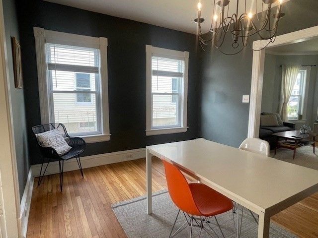 76 Beacon St, Lowell, MA 01850