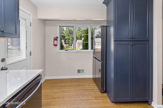 93 Elton Avenue, Hamilton, NJ 08620