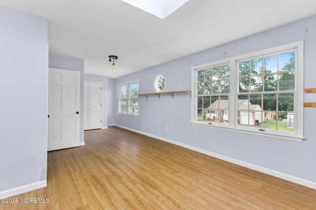 93 Elton Avenue, Hamilton, NJ 08620