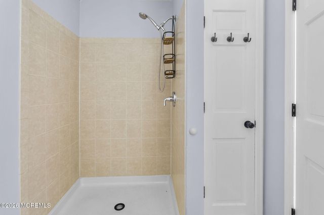 93 Elton Avenue, Hamilton, NJ 08620