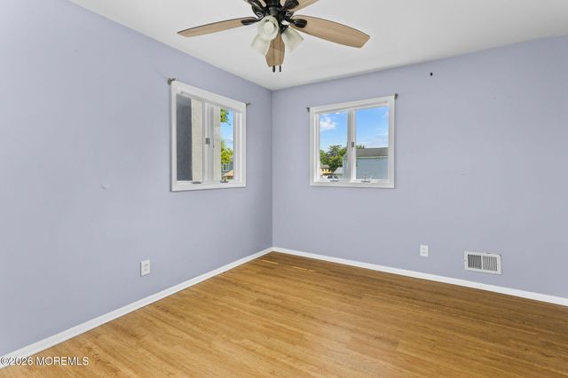 93 Elton Avenue, Hamilton, NJ 08620