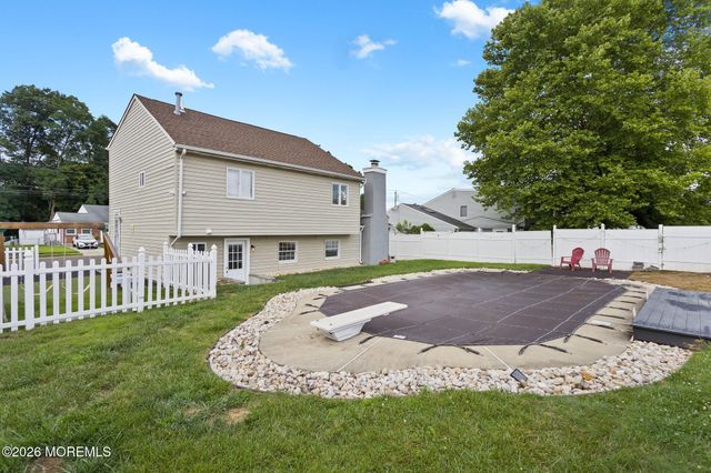 93 Elton Avenue, Hamilton, NJ 08620