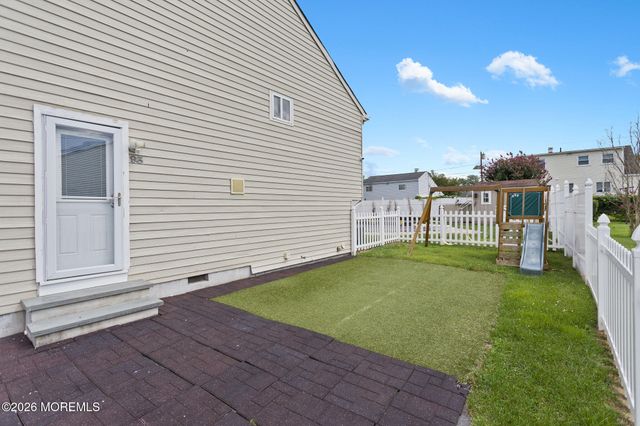 93 Elton Avenue, Hamilton, NJ 08620