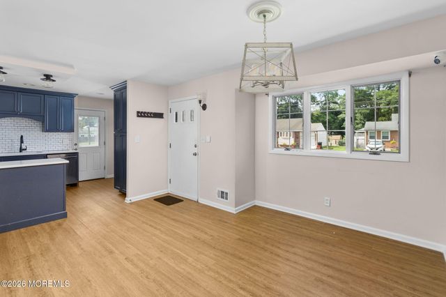 93 Elton Avenue, Hamilton, NJ 08620