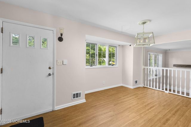 93 Elton Avenue, Hamilton, NJ 08620