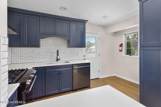 93 Elton Avenue, Hamilton, NJ 08620