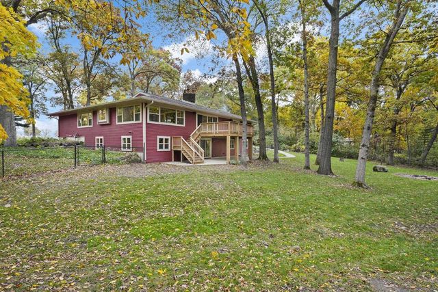 2945 Wyndwood Way, Sun Prairie, WI 53590