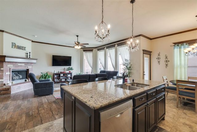 2816 Morgan Trace Road, Yukon, OK 73099