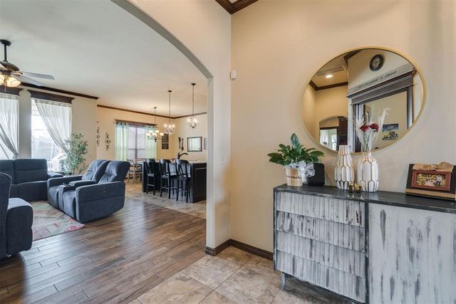 2816 Morgan Trace Road, Yukon, OK 73099