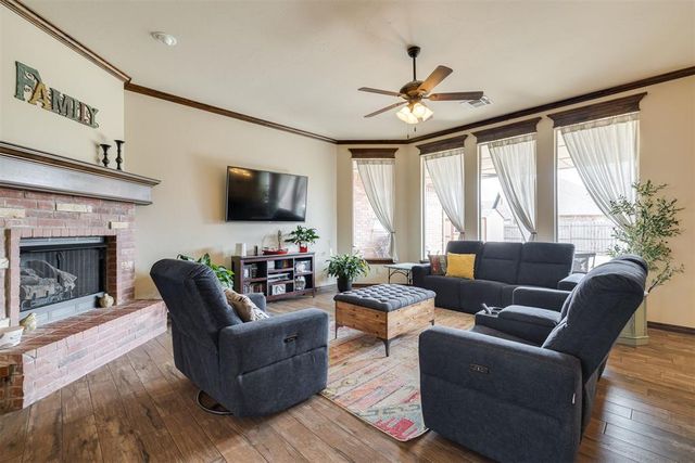 2816 Morgan Trace Road, Yukon, OK 73099