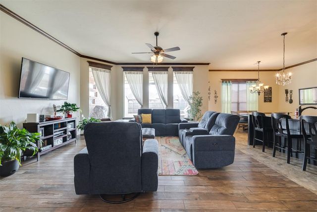 2816 Morgan Trace Road, Yukon, OK 73099