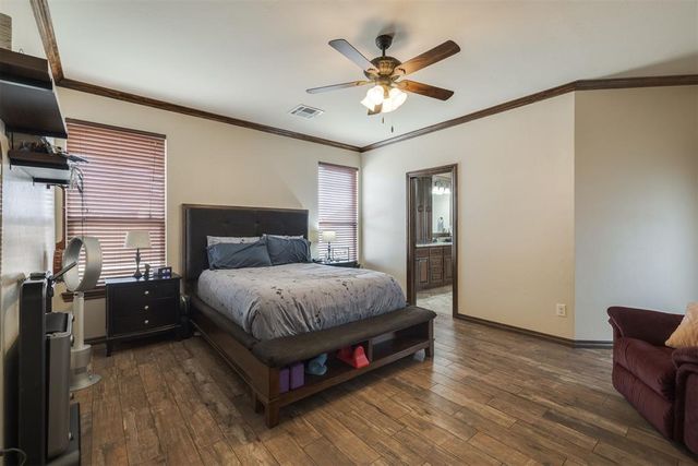 2816 Morgan Trace Road, Yukon, OK 73099