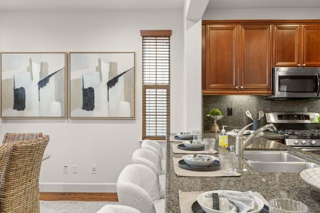 1599 Ballou Cir, Folsom, CA 95630