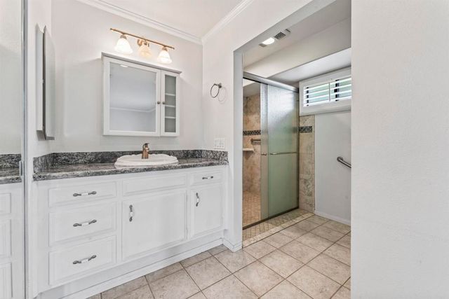 151 E Palm Lane Drive, Redlands, CA 92373