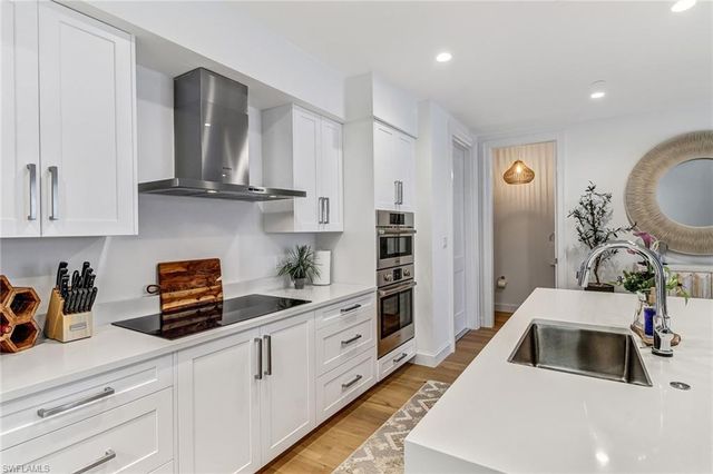 1115 Central AVE # 340, Naples, FL 34102