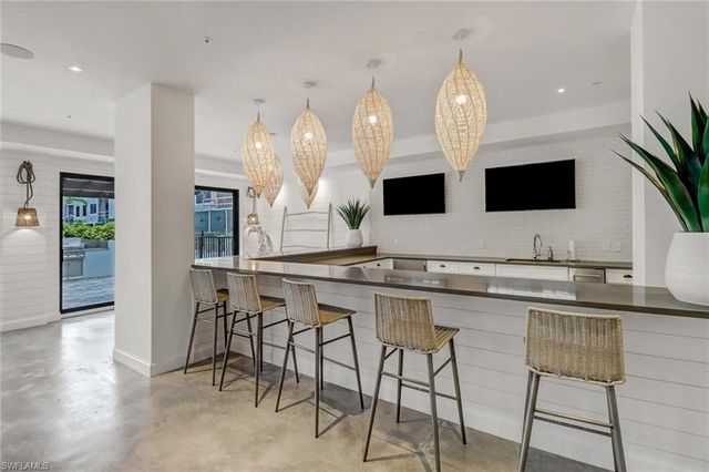 1115 Central AVE # 340, Naples, FL 34102