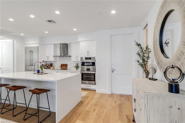 1115 Central AVE # 340, Naples, FL 34102