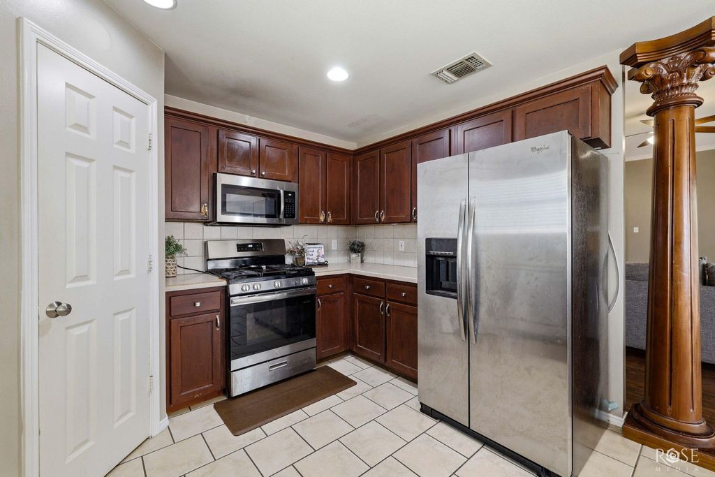 Image 13 of property listing at 3634 Dominion Ridge, San Angelo, TX 76904