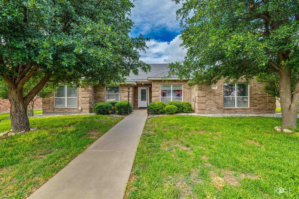 Image 3 of property listing at 3634 Dominion Ridge, San Angelo, TX 76904