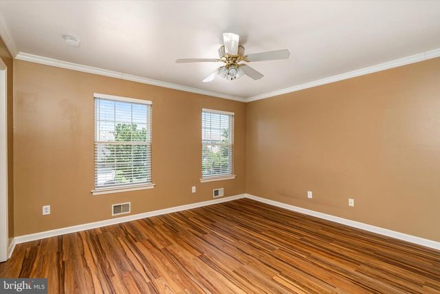 66 ARROWHEAD DR, Burlington Township, NJ 08016