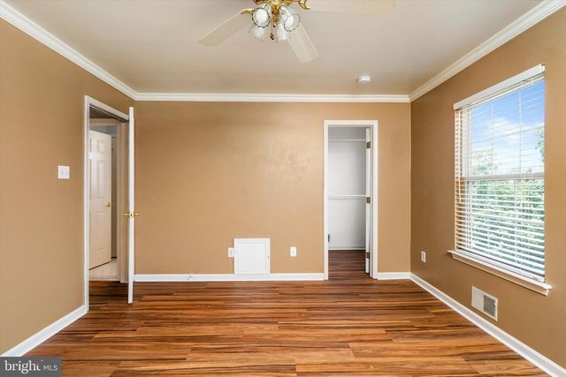 66 ARROWHEAD DR, Burlington Township, NJ 08016