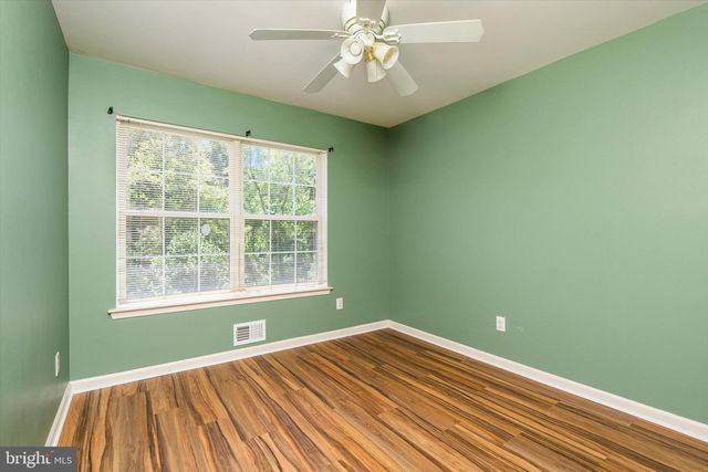 66 ARROWHEAD DR, Burlington Township, NJ 08016