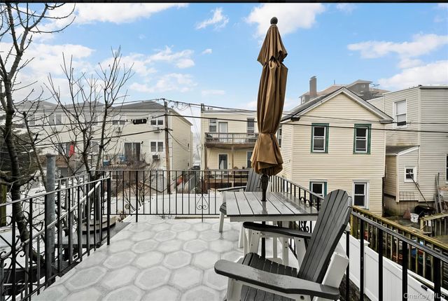 168 Beach 96th Street, Far Rockaway, NY 11693