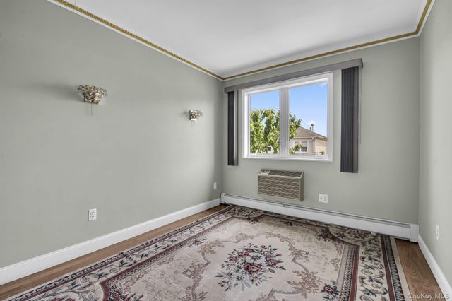 168 Beach 96th Street, Far Rockaway, NY 11693