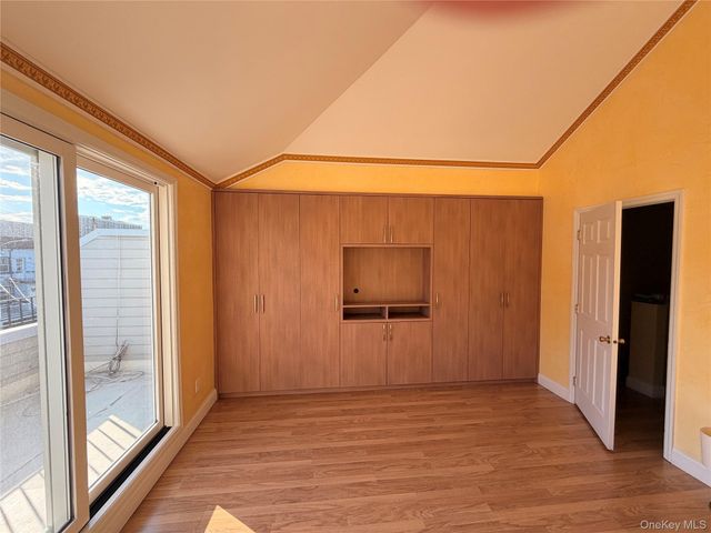 168 Beach 96th Street, Far Rockaway, NY 11693