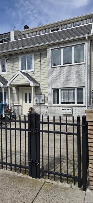 168 Beach 96th Street, Far Rockaway, NY 11693