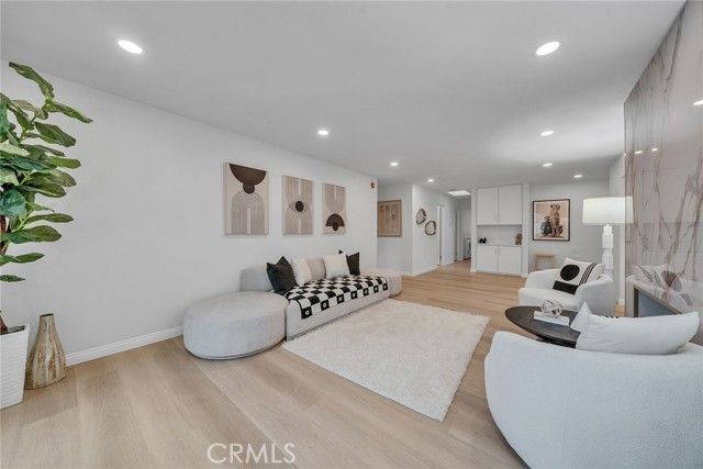 17322 Rosewood, Irvine, CA 92612