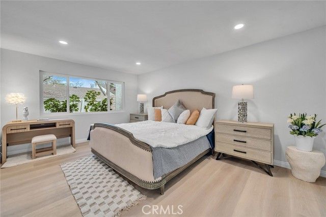 17322 Rosewood, Irvine, CA 92612