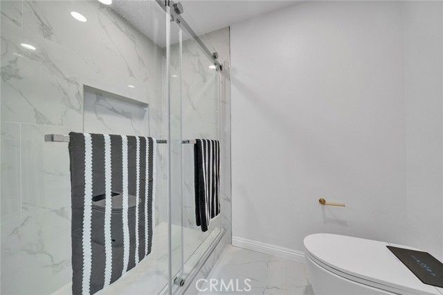 17322 Rosewood, Irvine, CA 92612