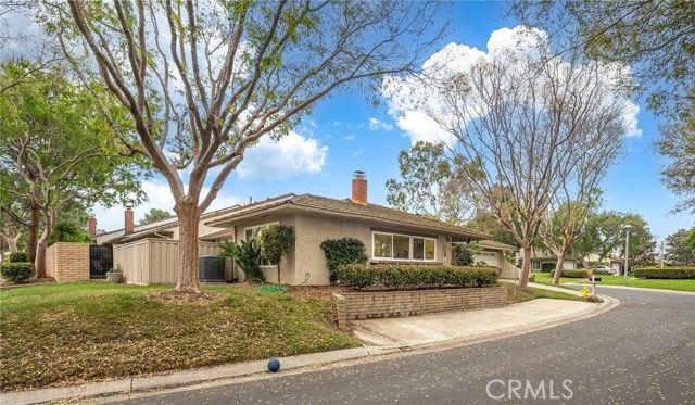 17322 Rosewood, Irvine, CA 92612