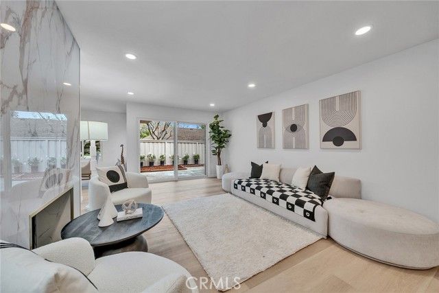 17322 Rosewood, Irvine, CA 92612