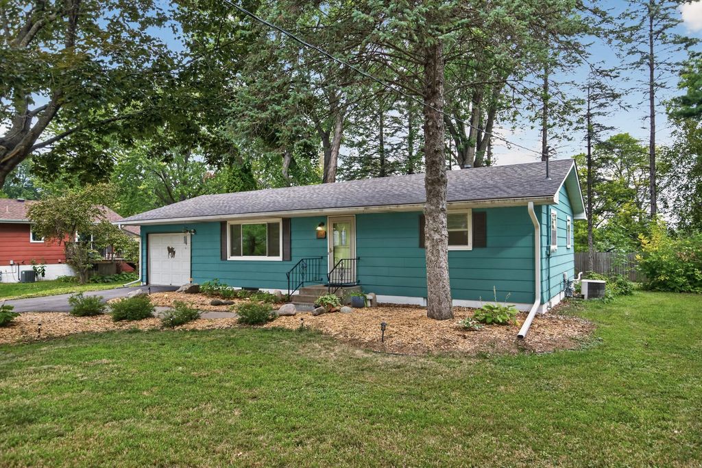 13282 Andrews Avenue, Lindstrom, MN 55045 — photo 2