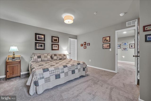 1725 HARALSON DRIVE, Mechanicsburg, PA 17055