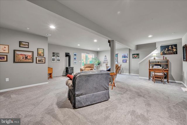 1725 HARALSON DRIVE, Mechanicsburg, PA 17055