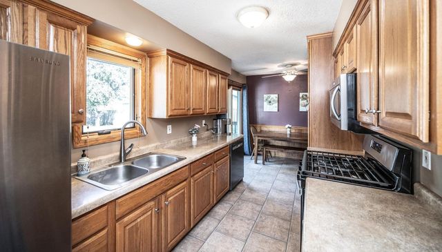 1949 Barry Drive, Newport, MN 55055