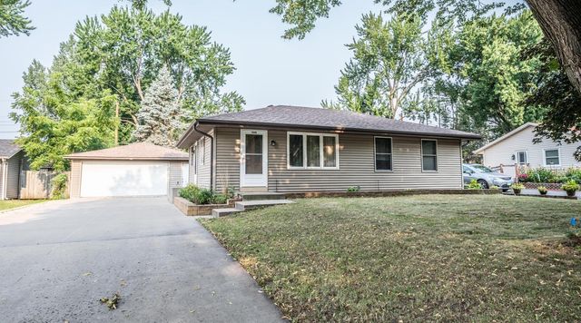 1949 Barry Drive, Newport, MN 55055
