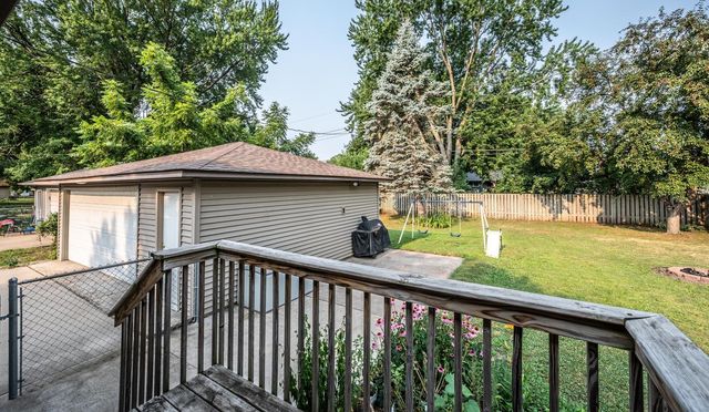 1949 Barry Drive, Newport, MN 55055