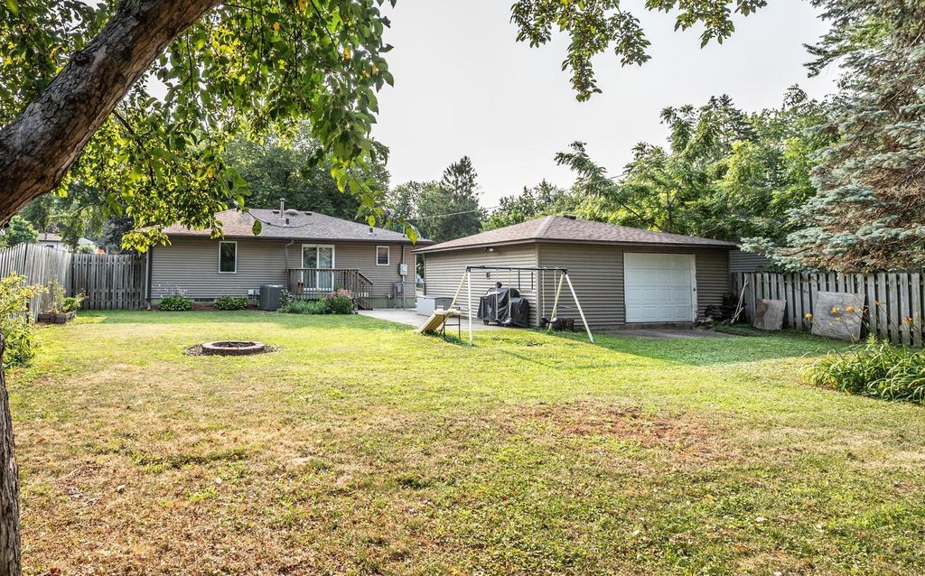 1949 Barry Drive, Newport, MN 55055 — photo 3