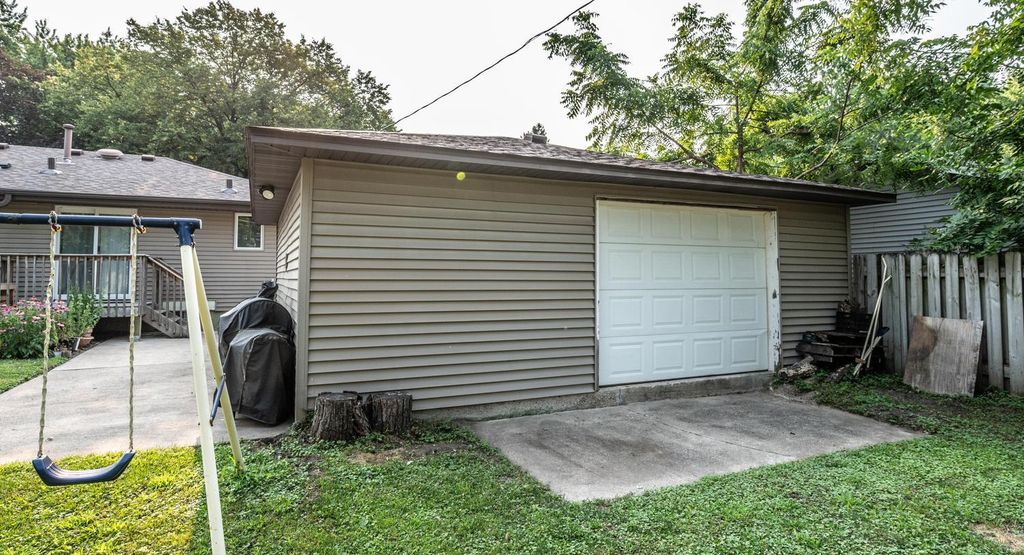 1949 Barry Drive, Newport, MN 55055 — photo 4