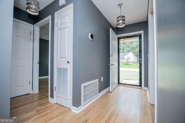 151 Wrenwood Lane, Carrollton, GA 30117