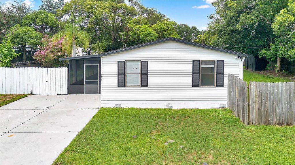 1706 CHARLESTON LANE, St Cloud, FL 34769