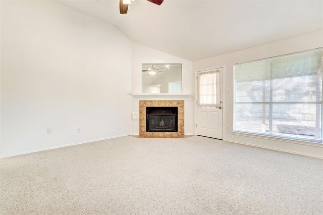 801 Saunders DR, Round Rock, TX 78664