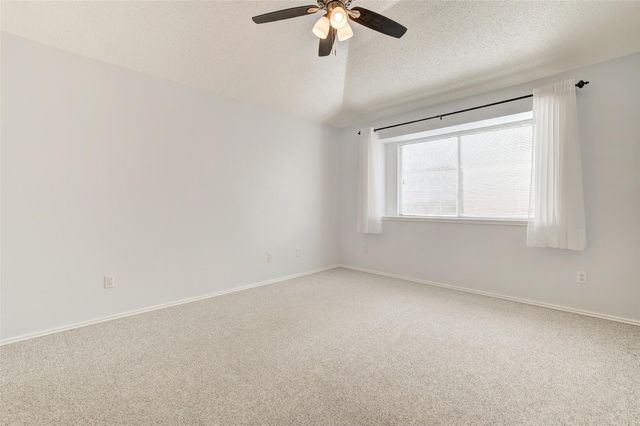 801 Saunders DR, Round Rock, TX 78664